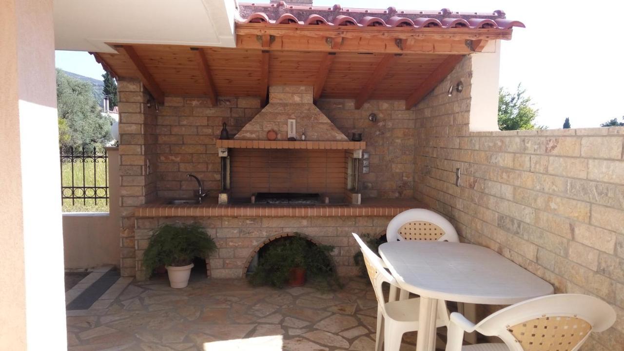 Appartement Ήσυχο Σπίτι Στη Ναύπακτο à Nafpaktos Extérieur photo