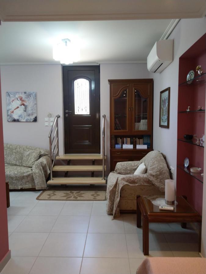 Appartement Ήσυχο Σπίτι Στη Ναύπακτο à Nafpaktos Extérieur photo